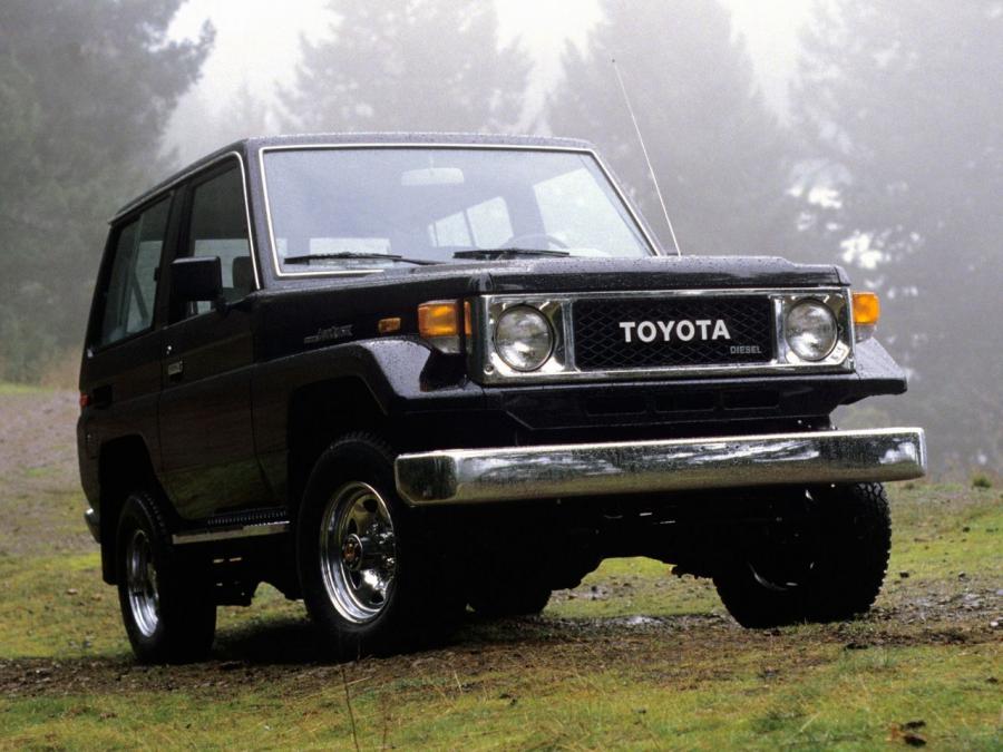  Toyota Land Cruiser 70 1985 года  (фото 10 из 30)